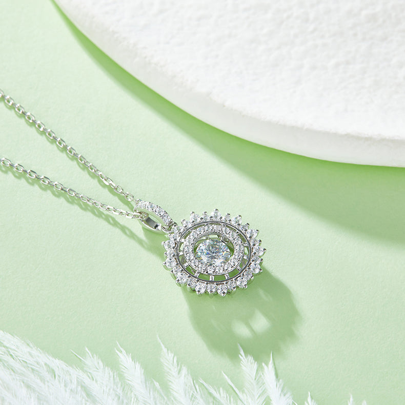 Set With Top-quality Moissanite, This Luxurious And Fashionable Light Luxury Trend Jewelry Necklace Pendant Is Made Of S925 Silver Electroplated With Platinum