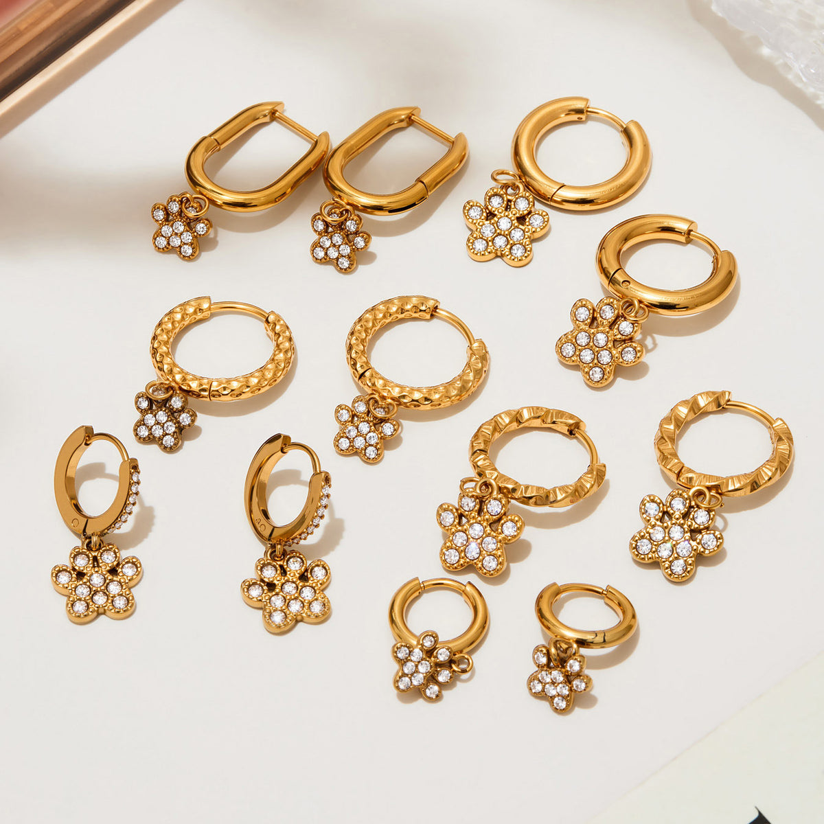 Exquisite And Dainty Bear-claw Pendant Earrings